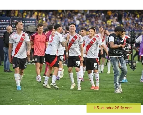 马斯坦托诺超龄成熟团队精神