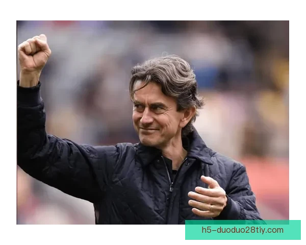 热刺迷纠结输城压枪手逼弗帅下课