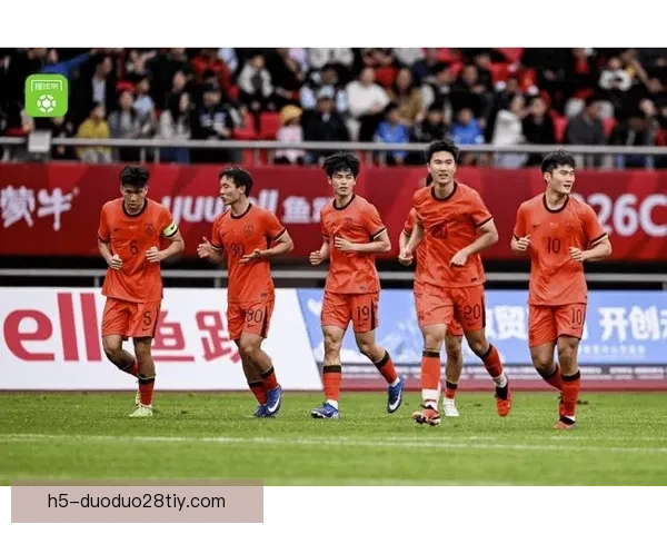 吴启鹏U19国青队受伤 提前回申花治疗